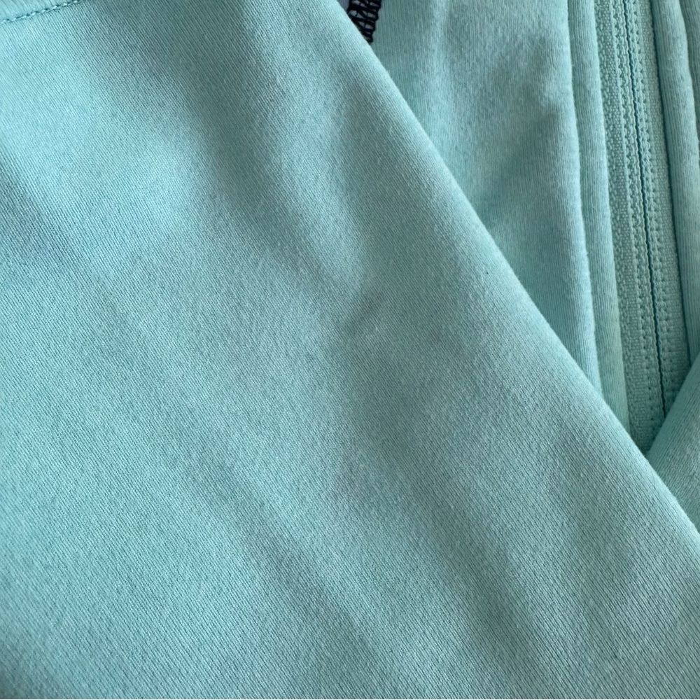 Lululemon Jacket - Picture 4 of 5